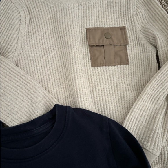 Boys long sleeve bundle - Picture 4 of 6